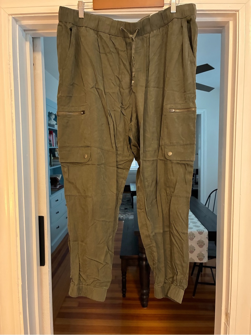 Banana Republic Olive Green Women's Cargo Jogger Pants
